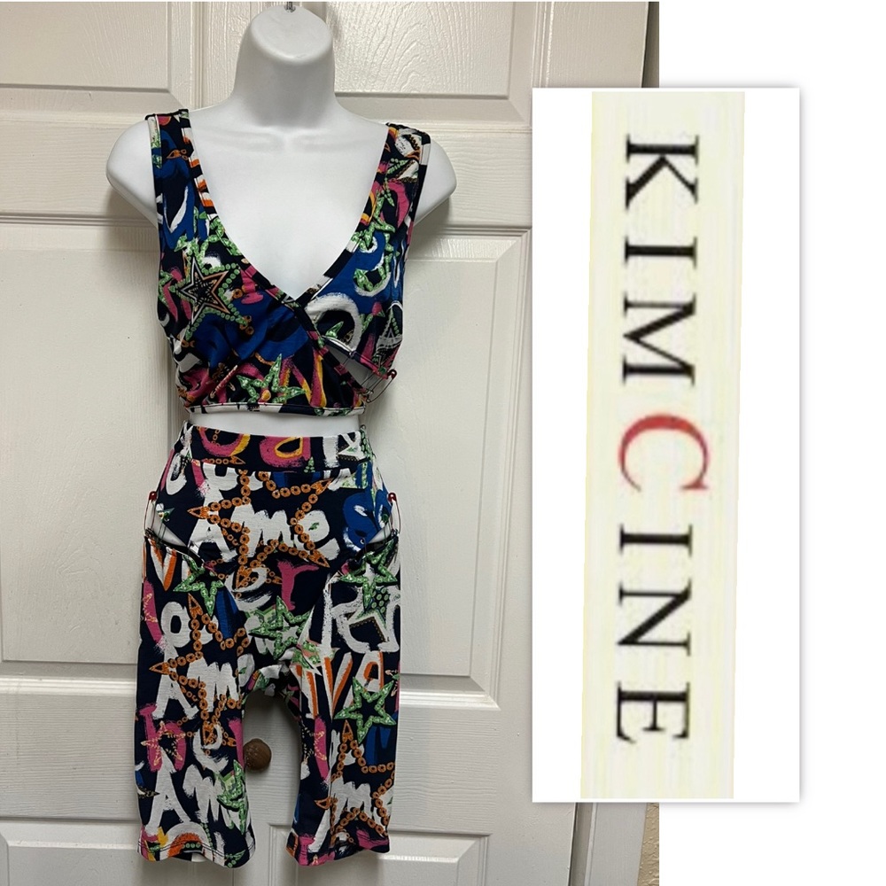 KIMCINE CURVE Multicolor Cut Out/Safety Pin Cropped Short Set